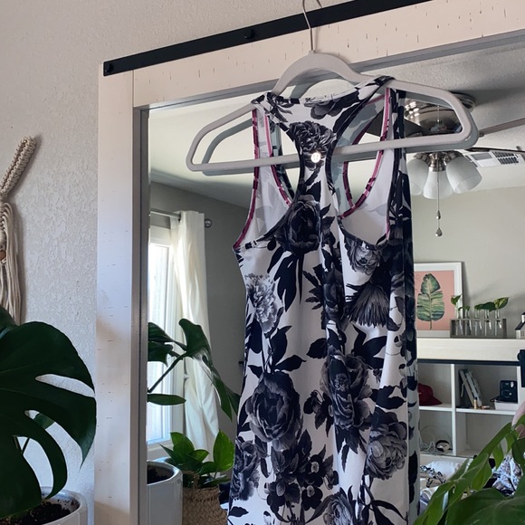 Lululemon floral Tank - Picture 3 of 3